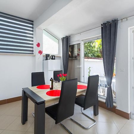 Family Apartment Romina Vrsar Εξωτερικό φωτογραφία
